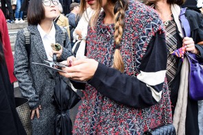 How to #wear #baker boy hat and #sleeveless Chanel coat, #streetstyle #fashion #ParisFashionWeek #Chanel by PeopleandStyles.com