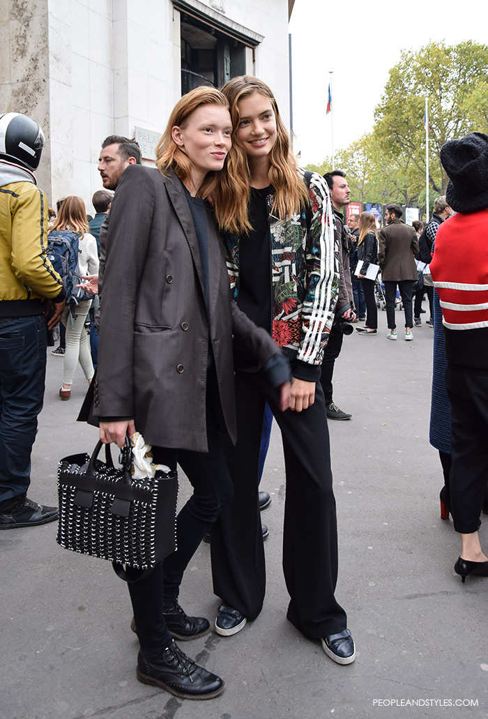 Model Julia Hafstrom How to wear oversized blazer Adidas hoodie, models look off duty, street style, fashion week, new trends