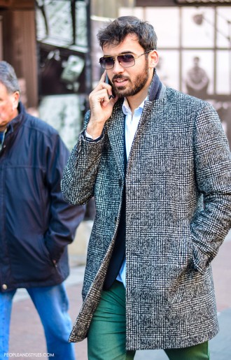 Casual Winter Outift: Men Wearing Overcoats #mensfashion #menswear by PeopleandStyles.com