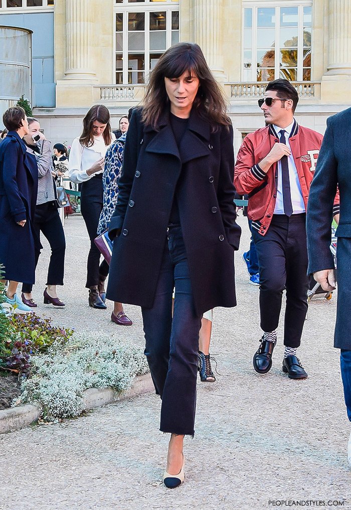 Emmanuelle Alt wearing cropped flared jeans, pea coat and Chanel granny slingbacks, street style look Paris Fashion Week, how to wear flared jeans