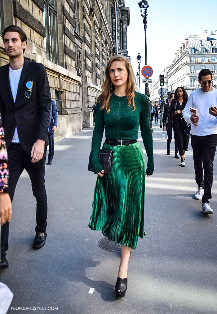 Blogger Leandra Medine with her stylish friends on their way to attend Dior show in Paris, street style look