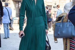 Perfect Midi Green Dress to Wear to Work by PeopleandStyles.com