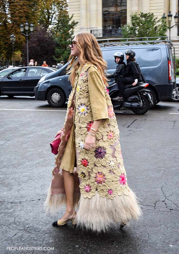 Chiara Ferragni wearing Chanel Granny Slingbacks, They are Wearing Chanel Granny Slingbacks. Street style outfits from Paris Fashion Week, Pinterest paris people street images