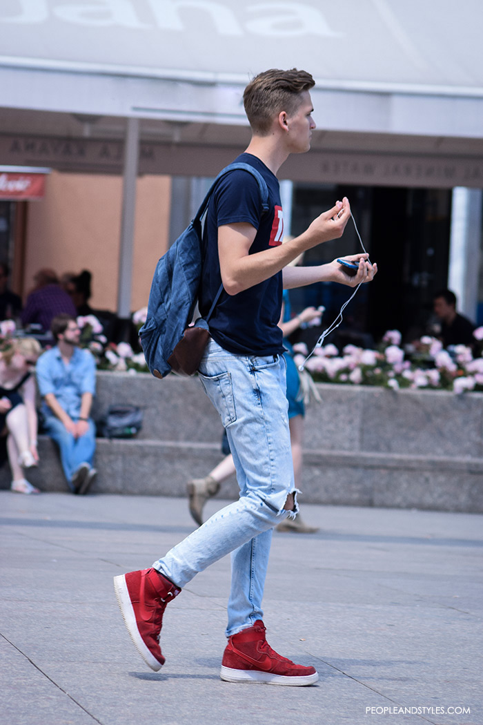 best men casual fashion wear, urban street fashion men, man's fashion street style summer outfit, how to wear skinny jeans and red Nike snekaers, handsome man